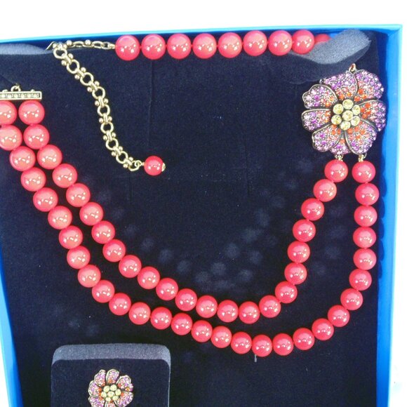 New Heidi Daus "Simply Irresistible" Red Flower Necklace & Earrings Set w/Box - Picture 4 of 5